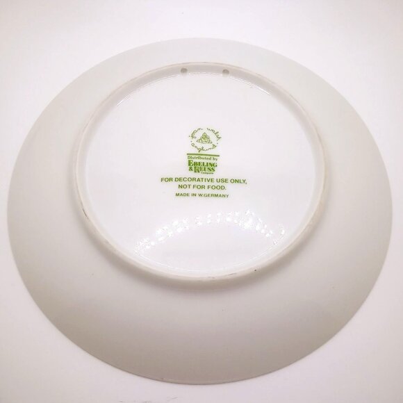 Joan Walsh Anglund Plate 1966 November Nature-Study Collectible Decorative Plate - Picture 6 of 9